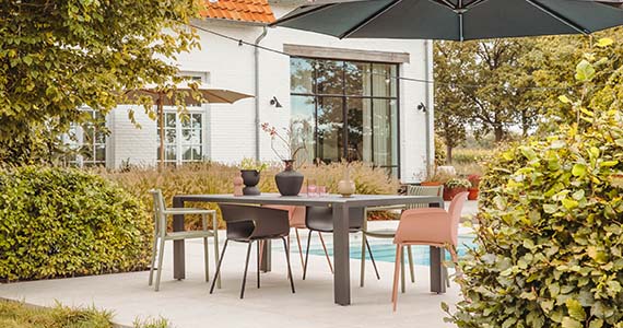 Een stijlvolle buitenplaats met het comfort van een interieur 